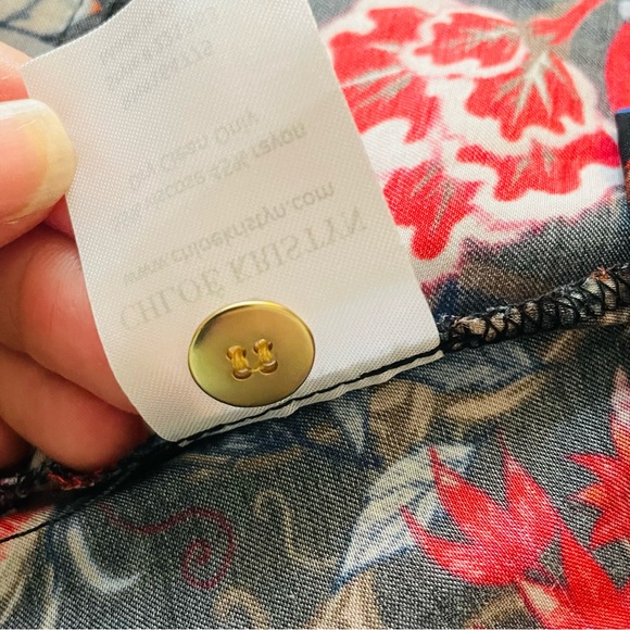 NWT Chloe Kristyn Fallon Black/Red/Blue Floral Dress Size Small - Picture 16 of 16